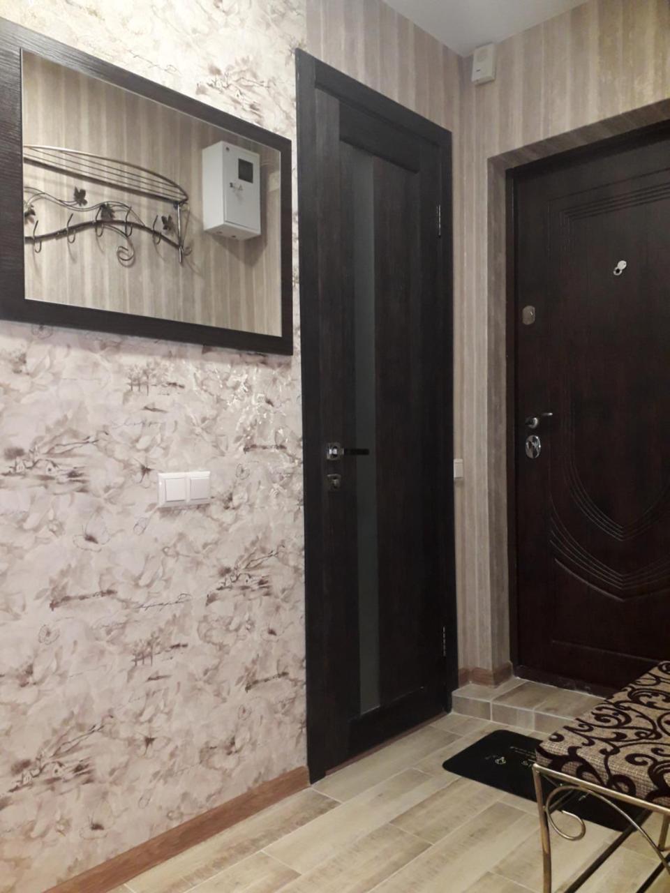 Apartment 30 M2 On Sergei Esenin 11 คาร์คิฟ ภายนอก รูปภาพ